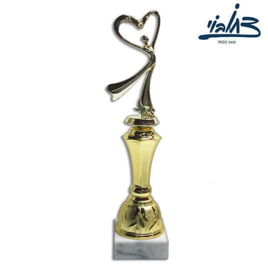 גביע לב אשה